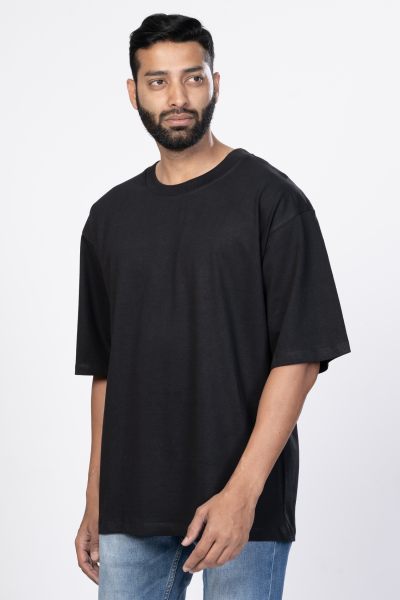 Shleviro Men's Leo Black solid Round Neck Oversized T-shirt
